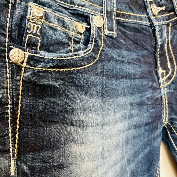 Miss Me Jeans - Picture 3 of 9